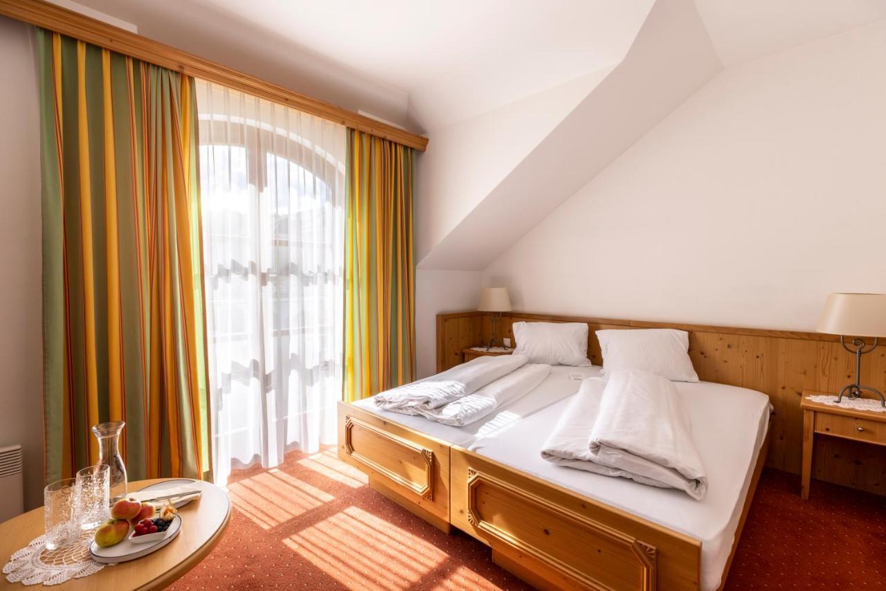 Genussgasthof & Hotel Beim Krutzler Heiligenbrunn Екстер'єр фото