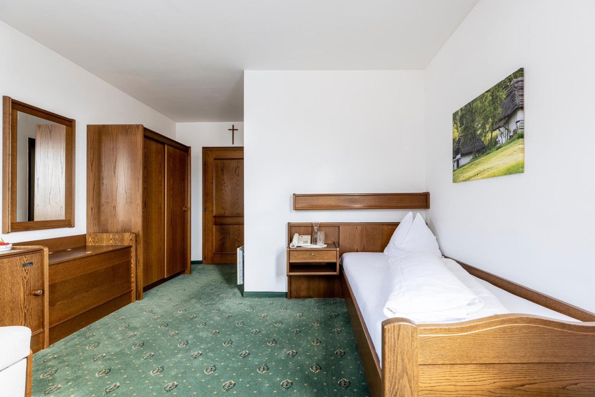 Genussgasthof & Hotel Beim Krutzler Heiligenbrunn Екстер'єр фото